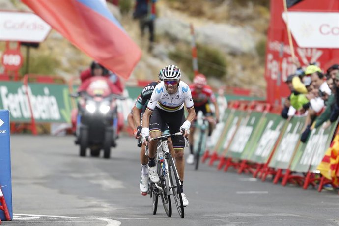 Alejandro Valverde durante una de las etapas de la Vuelta Ciclista a España 2019