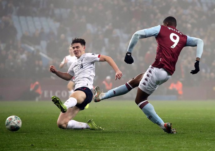 Fútbol.- El Aston Villa golea a un 'joven' Liverpool para meterse en semifinales