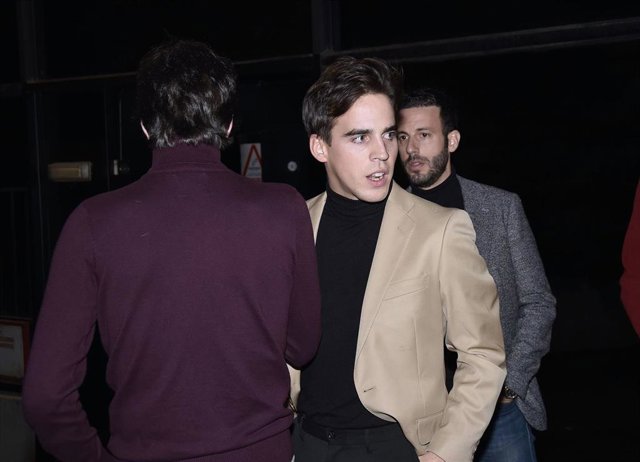 Gonzalo Caballero celebra su cumpleaños con la compañía de sus amigos más íntimos