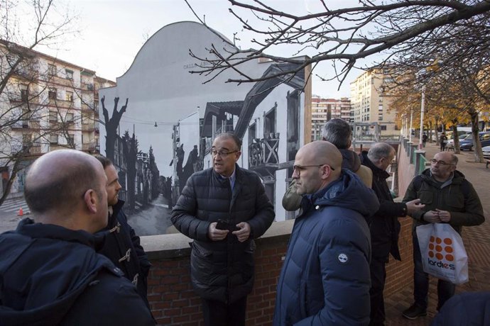 Visita a la plaza del Búho.