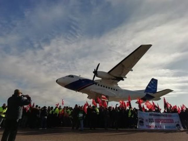 Jornada de huelga en el sector aeronáutico de Sevilla.
