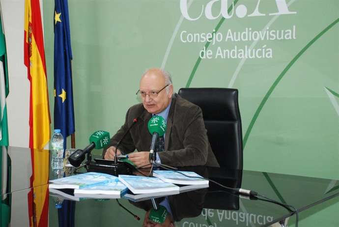 El presidente del Consejo Audiovisual de Andalucía, Antonio Checa, este miércoles en la presentación del Barómetro Audiovisual 2019.