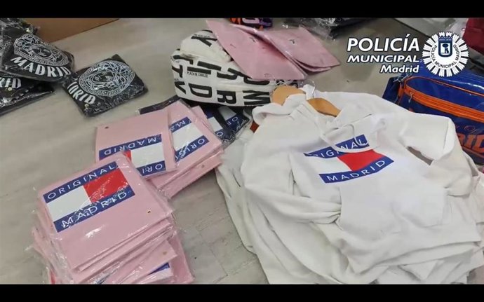 Operativo policial contra la falsificación de artículos durante las navidades