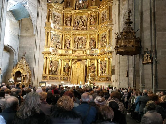 MISA EN HONOR A LA VIRGEN DE LA ESPERANZA EN LOGROÑO