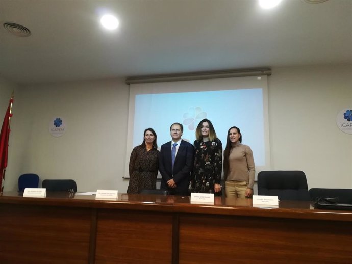 Presentación del vídeo de concienciación  'La selección contra el cáncer de pulmón en mujeres', de ICAPEM