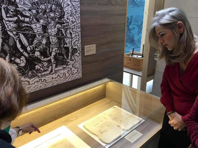 Del Pozo anuncia ayudas de 500.000 euros para la mejora y ampliación de los archivos andaluces