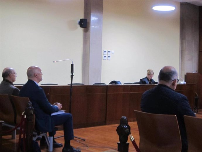 Los tres acusados durante el juicio celebrado el pasado 4 de diciembre en la Audiencia de Jaén