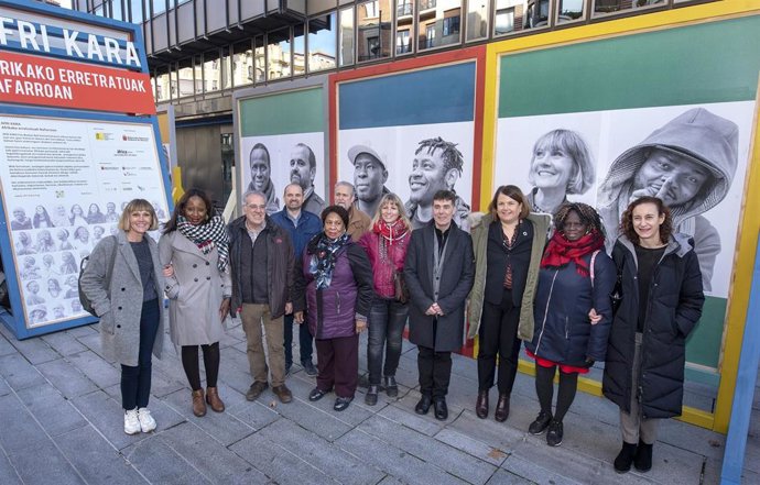 Inauguración de la exposición 'Afri-kara: Retratos de África en Navarra'