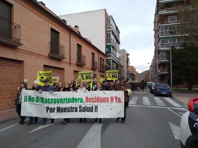 Manifestación de la Plataforma Vecinal Villalbilla