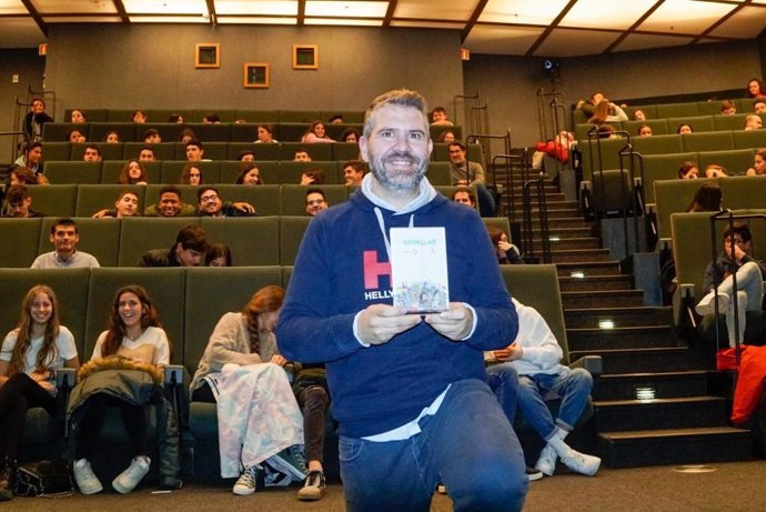 El CEO y fundador de MOX, Gregorio López, ha ofrecido este miércoles la ponencia inaugural del concurso I'm Growlaber, organizado por Cesur.