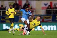 Sterling mete al Manchester City en semifinales de la Copa de la Liga