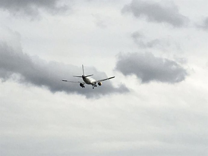 El fuerte viento obliga a regresar a Barcelona a un avión de Vueling que debía aterrizar en Bilbao