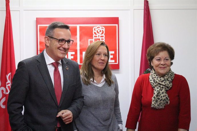 Diego Conesa,  Lourdes Retuerto y Teresa Rosique