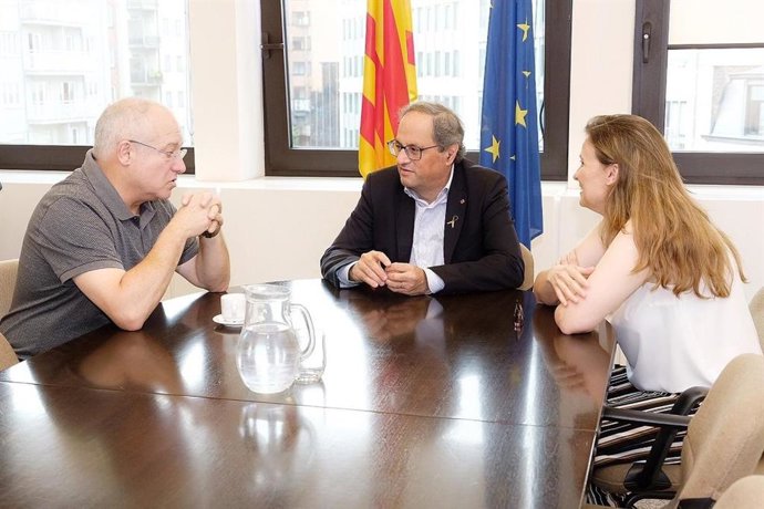 El presidente de la Generalitat, Quim Torra, y los exconsellers Lluís Puig y Meritxell Serret