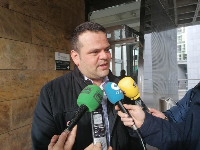 El presidente de la  Federación de Cofradías de Pescadores del Principado de Asturias, Adolfo García.