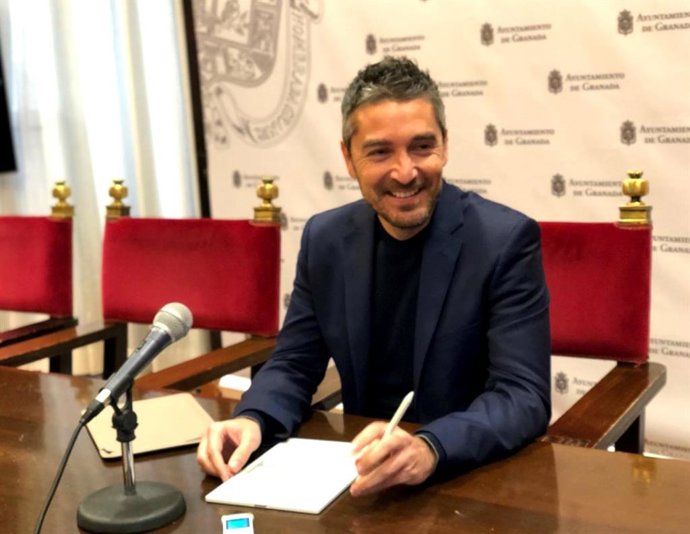 Manuel Olivares, en rueda de prensa