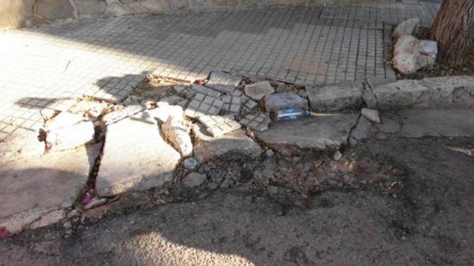 Aceras en mal estado en  Playa de Palma.