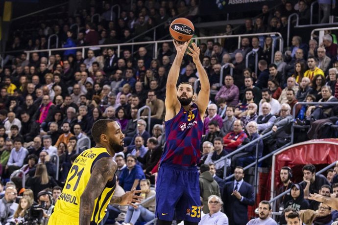 Nikola Mirotic con el Bara