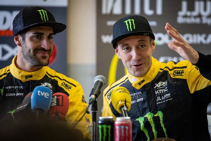 Armand Monleón y Gerard Farrés, en la rueda de presentación de su equipo para el Rally Dakar 2020