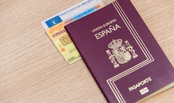 Pasaporte y DNI