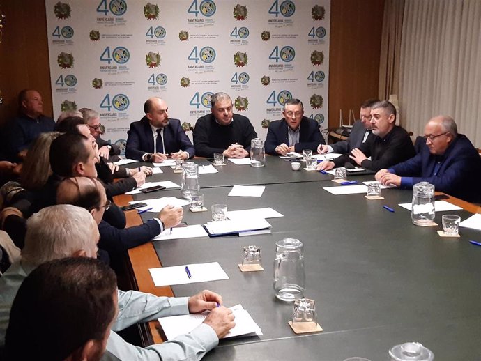 Imagen de la reunión del Círculo por el Agua