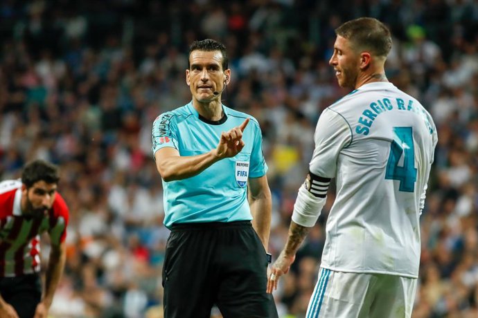 Fútbol/Mundial Clubes.- El español Juan Martínez Munuera, nombrado áritro VAR de