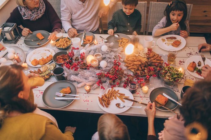 Comida navideña, cena navidad, comiendo, banquete