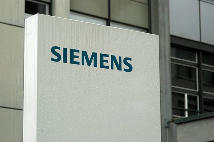 Seis meses de prisión para un programador de Siemens que plantó "bombas lógicas"