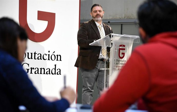 El diputado provincial de Economía y Patrimonio, Antonio García Leiva, en la presentación de los presupuestos de la Diputación
