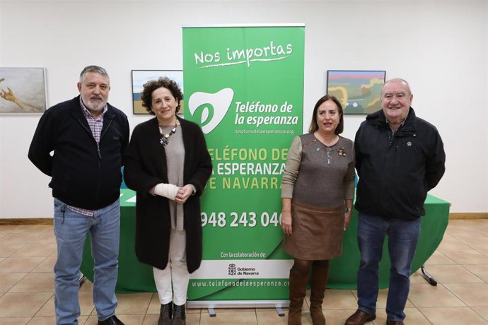 Pedro Berástegui, la consejera Mari Carmen Maeztu y Teresa Gil en la rueda de prensa