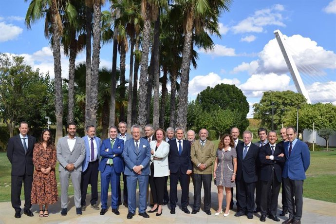 Imagen de la XVII reunión del Consejo Superior de Ingenieros de Minas.