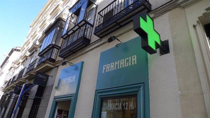 Una farmacia, fachada de farmacia