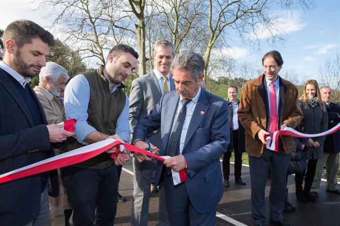 Inauguración de la carretera