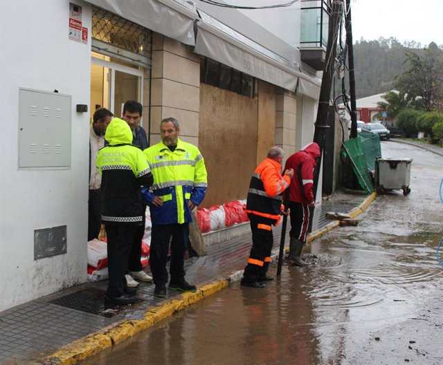 [Grupohuelva] Nota De Prensa Caraballo Visita Inundaciones Nerva