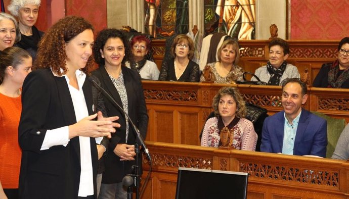 La presidenta del Consell, Catalina Cladera, en el acto de homenaje a los trabajadores del Consell.