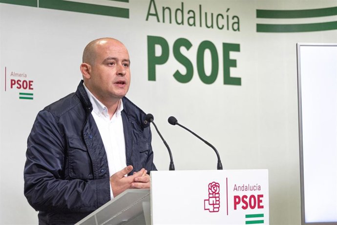 El secretario de Organización del PSOE de Almería, Antonio Martínez