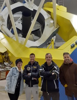 Profesores y estudiantes de la UJA en el observatorio de Calar Alto.