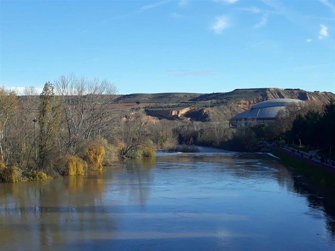 Crecida del Ebro a su paso por Logroño