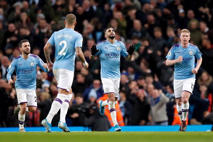 Fútbol/Premier.- (Crónica) El Manchester City termina con la racha triunfal del 