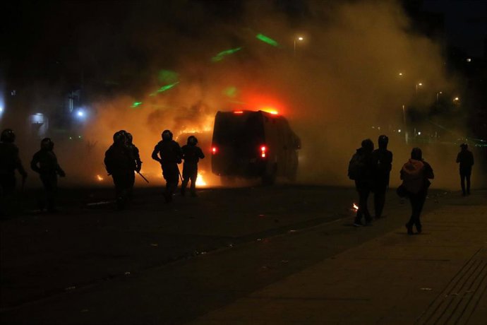 Chile.- La oposición chilena exige la dimisión del intendente de Santiago y al d