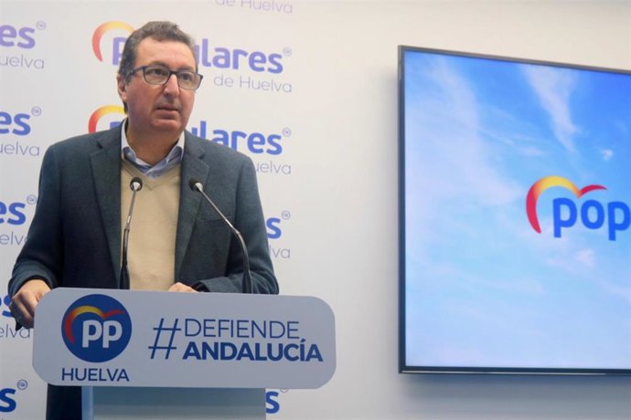 El presidente provincial del PP de Huelva, Manuel Andrés González.