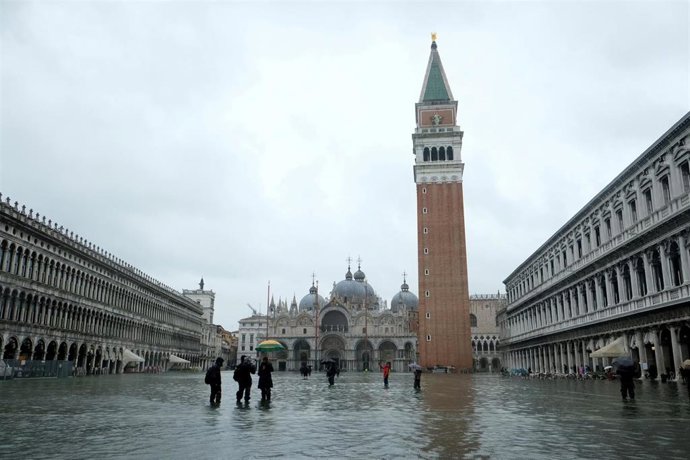 La plaza San Marcos de Venecia, inundada