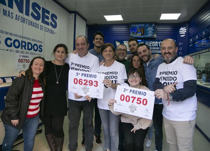 Manises (Valencia) ha repartido un tercer premio y dos de los quintos premios