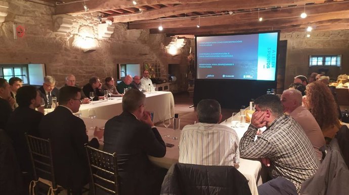 El conselleiro de Medio Rural, José González, se reúne con los responsables de los consejos reguladores de denominaciones de origen e indicaciones geográficas protegidas