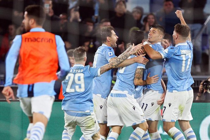 La Lazio celebra el primer gol en la final de la Supercopa