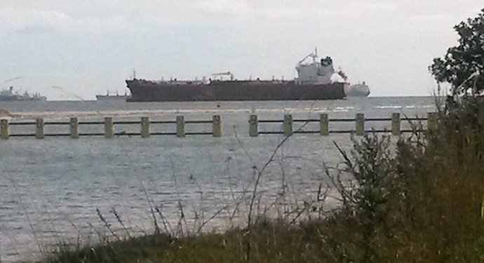 Rñio Guadarranque con la barrera antidroga rota en una imagen de archivo