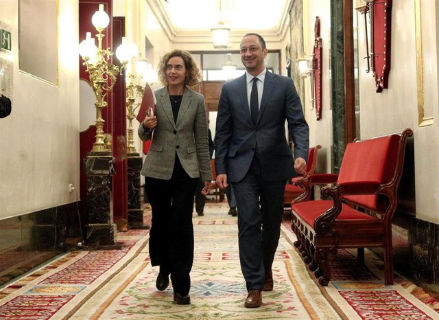 La presidenta del Congreso de los Diputados, Meritxell Batet y el vicepresidente primero, Alfonso Rodríguez Gómez de Celis, a su llegada a la reunión de la Mesa