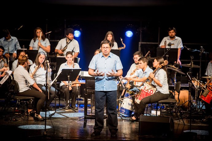 La Orquesta de Instrumentos Reciclados de Cateura