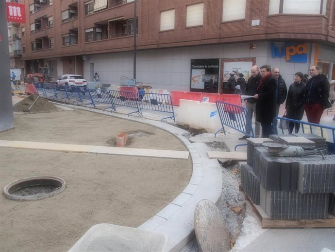 Visita a obras de mejora de la calle Múgica entre Pérez Galdos y Somosierra