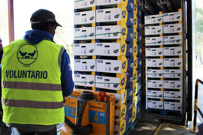 El sector platanero de Canarias pone en marcha una campaña especial de donaciones durante estas Navidades .La campaña es realizada en colaboración con la Federación Española de Bancos de Alimentos.